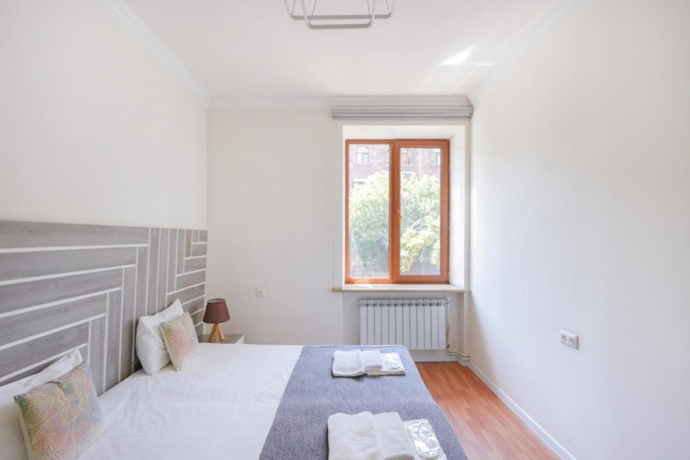 Ris Central Apartments Ереван Екстериор снимка